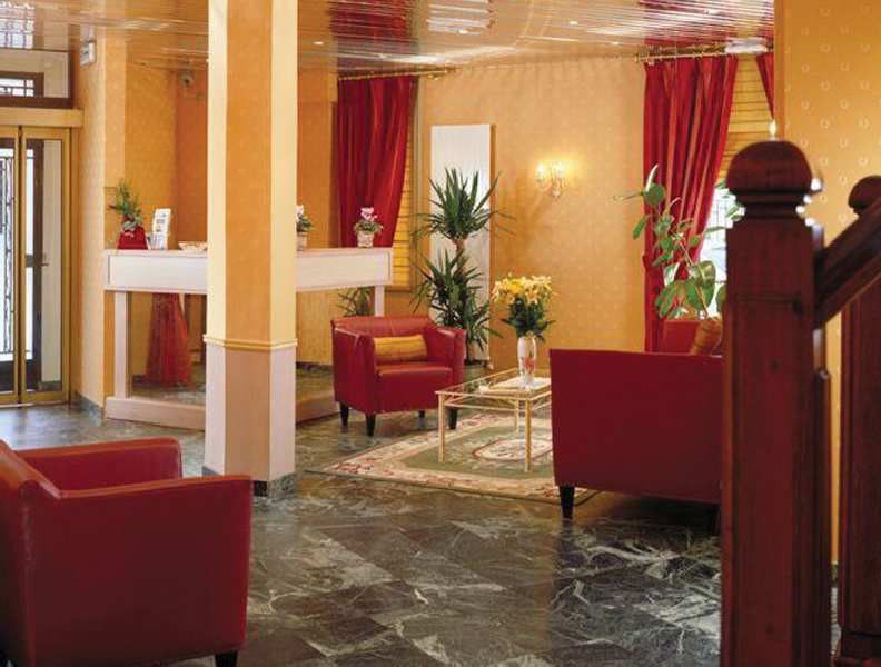 Hotel Charlemagne Neuilly-sur-Seine Εξωτερικό φωτογραφία